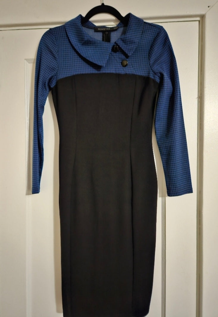 Homeyee Long Sleeve Business Casual Dress. Bodycon style. Size4