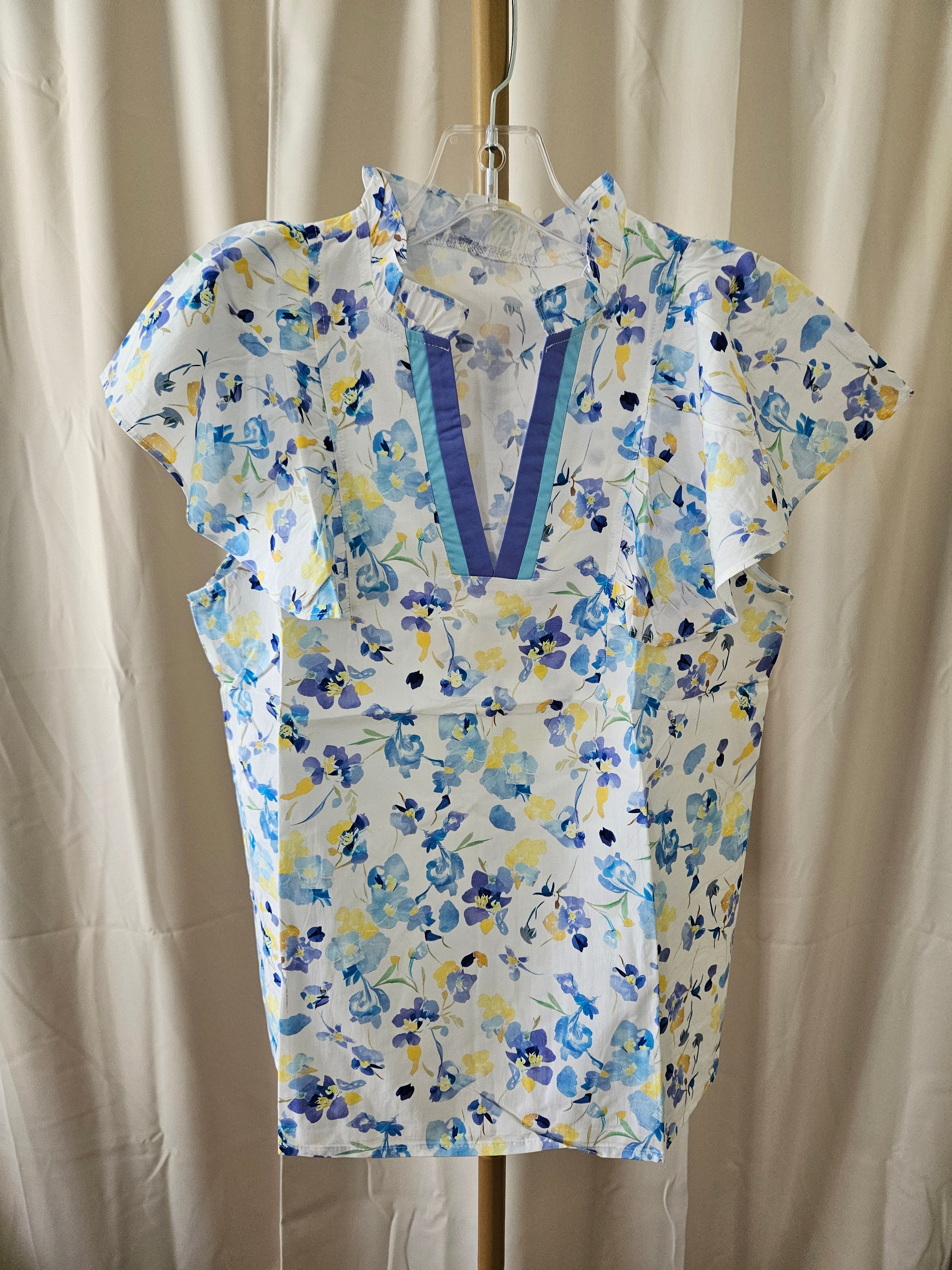 Lovesoft Floral V-Neck Flutter Sleeve Top | Size S & M