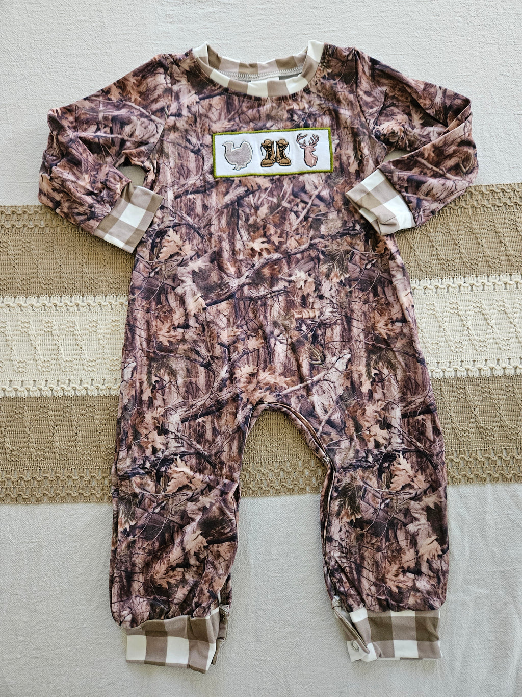 Sassy Kids Camo Hunting  Applique Romper Sz 12-18M