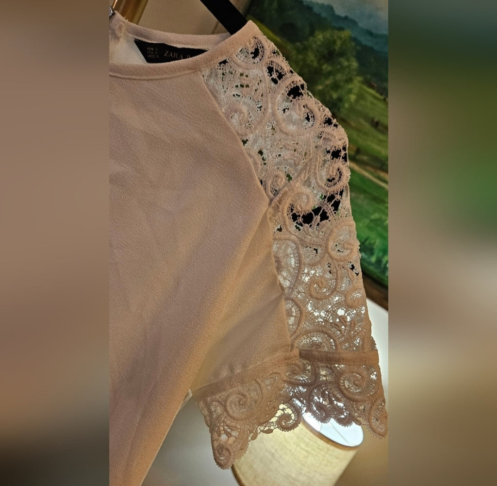 Zara White Lace Sleeve Dress with Zipper Back Size Large