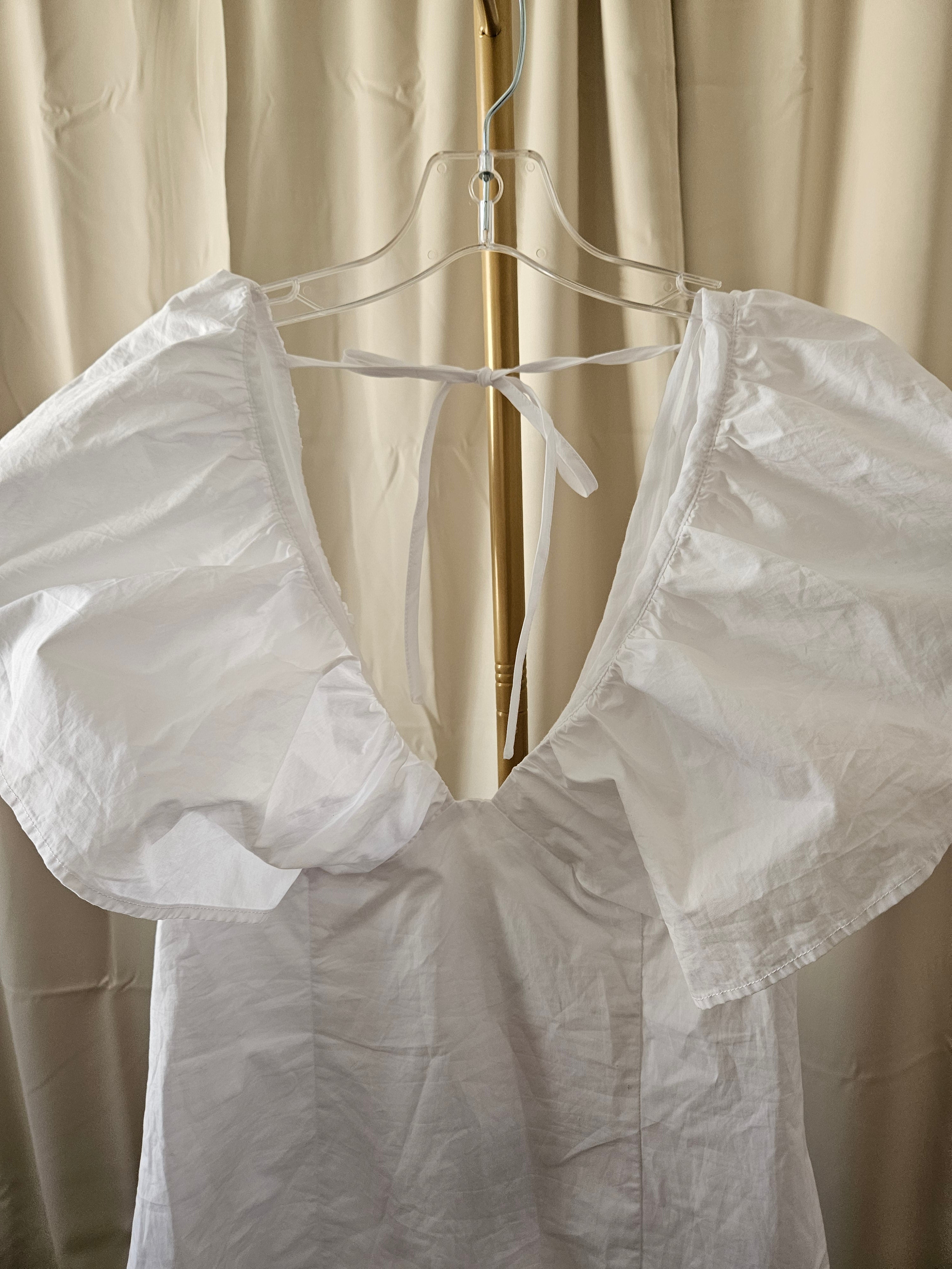LeLis Crisp White Mini Dress – NWT – Size Large