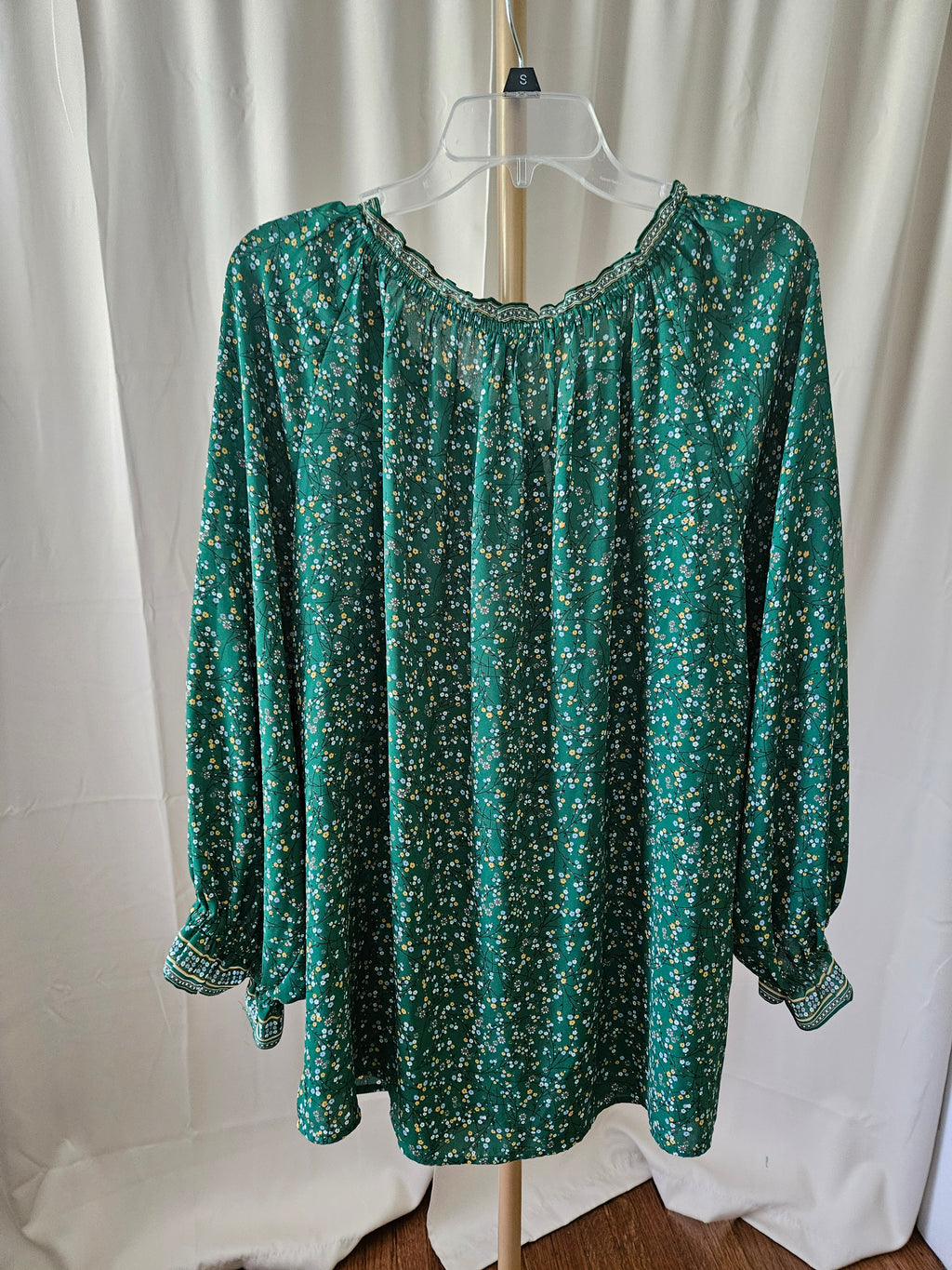 Max Studio Emerald Green Floral V-Neck Tie Blouse Size 2X