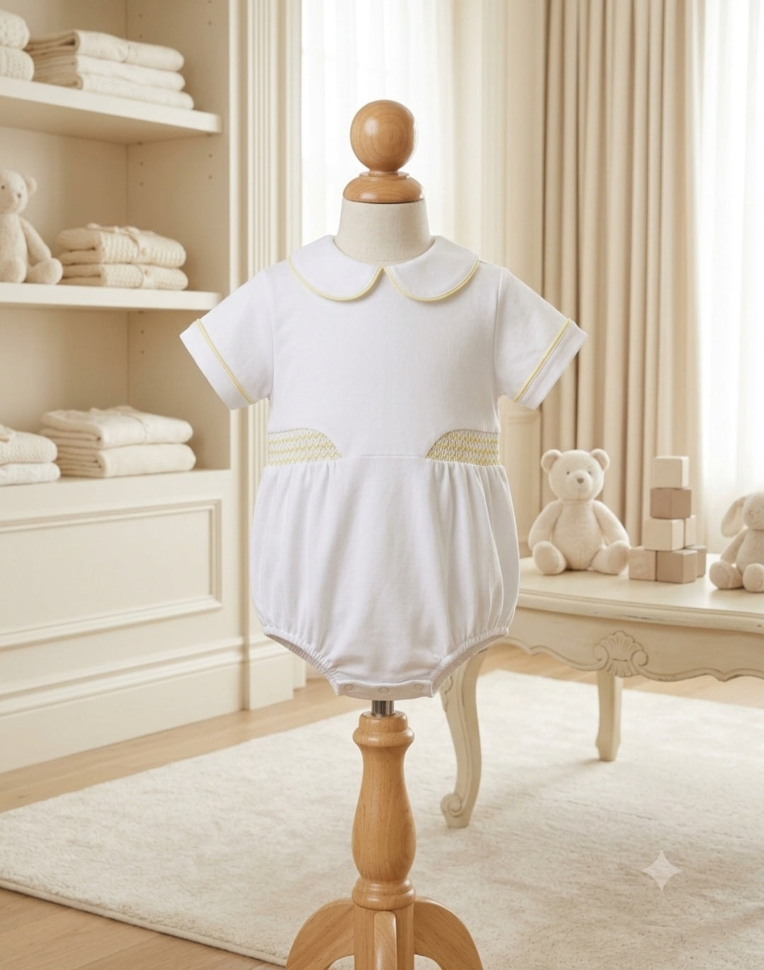 The Beaufort Bonnet Company 0-6M Yellow & White Smocked Bubble NWT