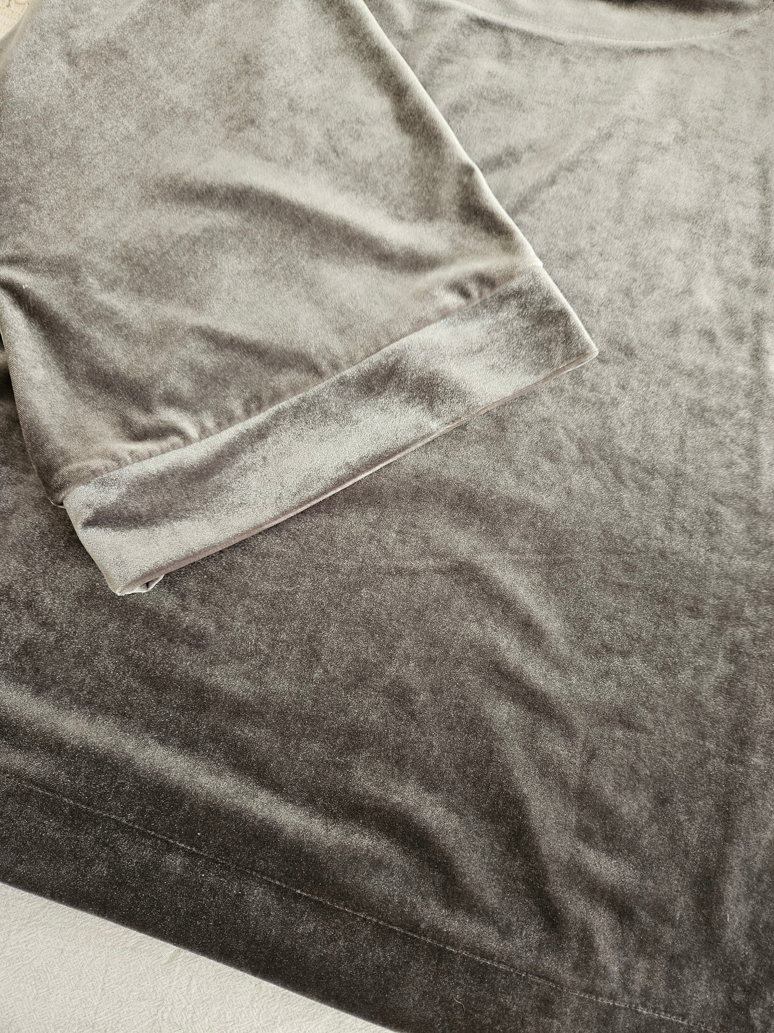 GAP Charcoal Gray Velvet Batwing Women's Blouse Sz Lg