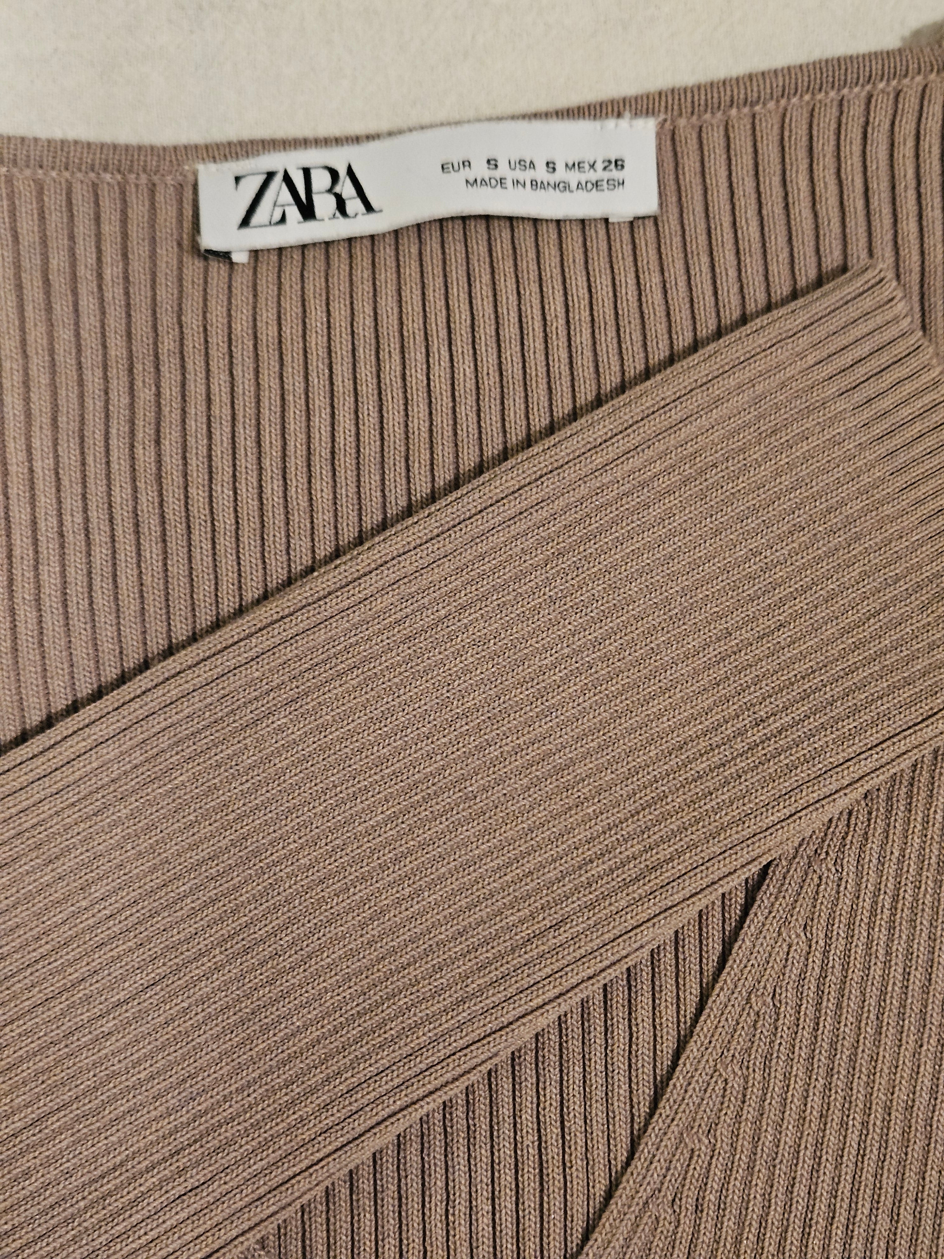 Zara Tan Ribbed Knit V-neck  Blouse Sz Sm