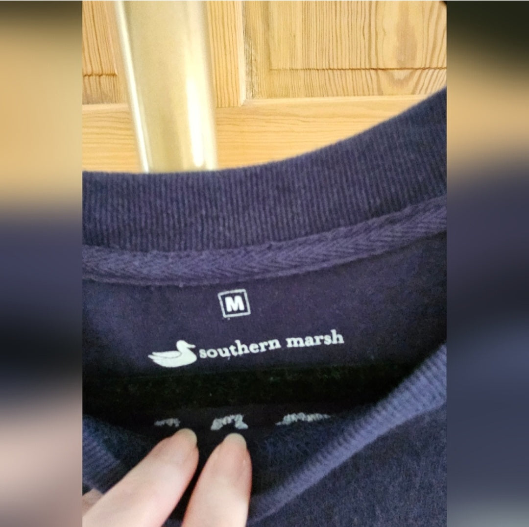 Southern Marsh Longsleeve Applique Tshirt Size Medium