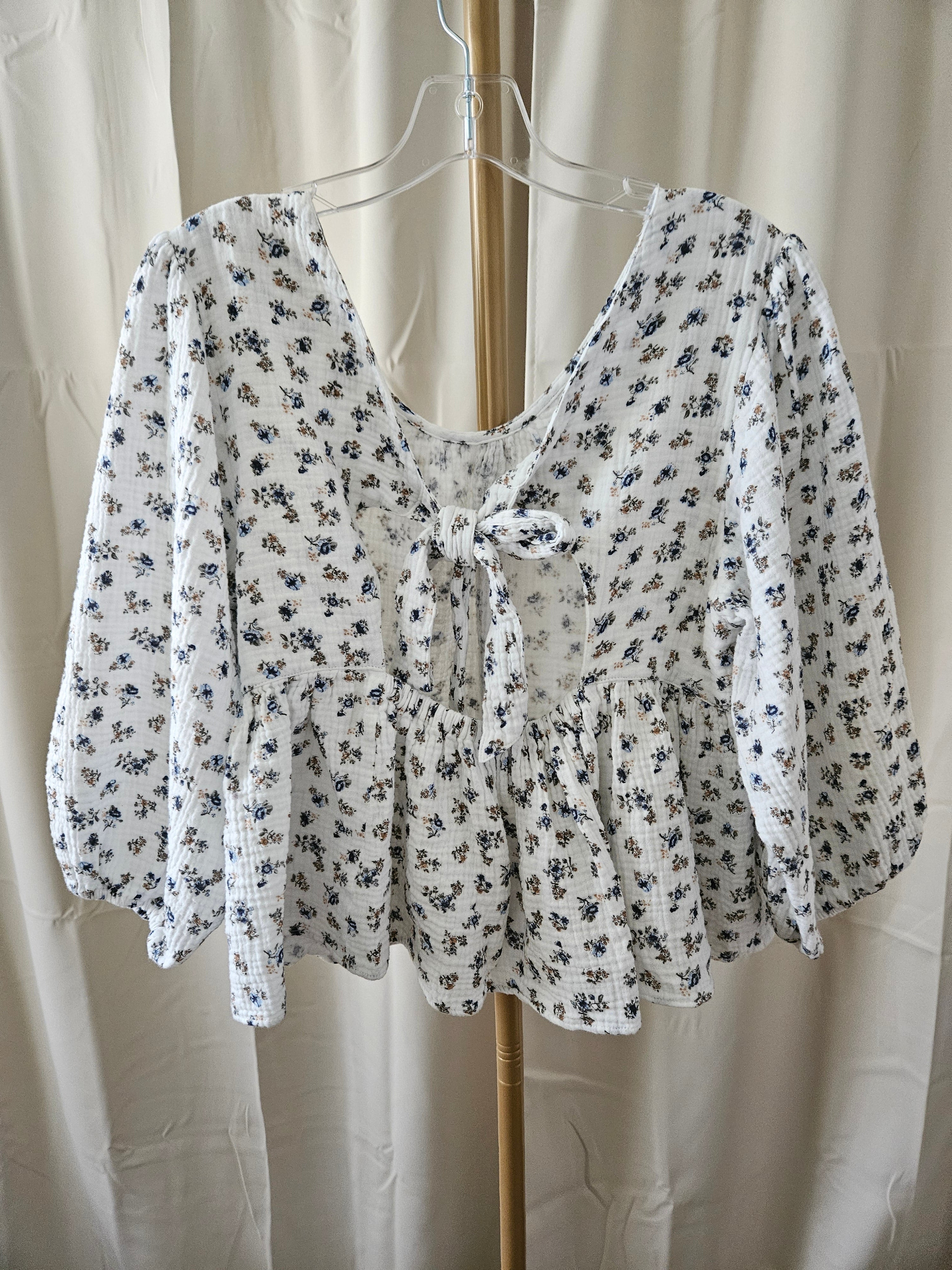 Hudson Gray Textured Puff Sleeve Cropped Top – Size L