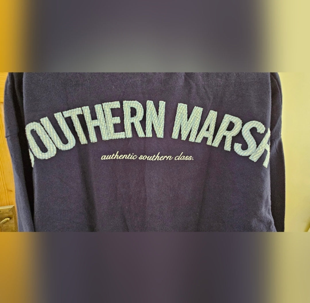 Southern Marsh Longsleeve Applique Tshirt Size Medium