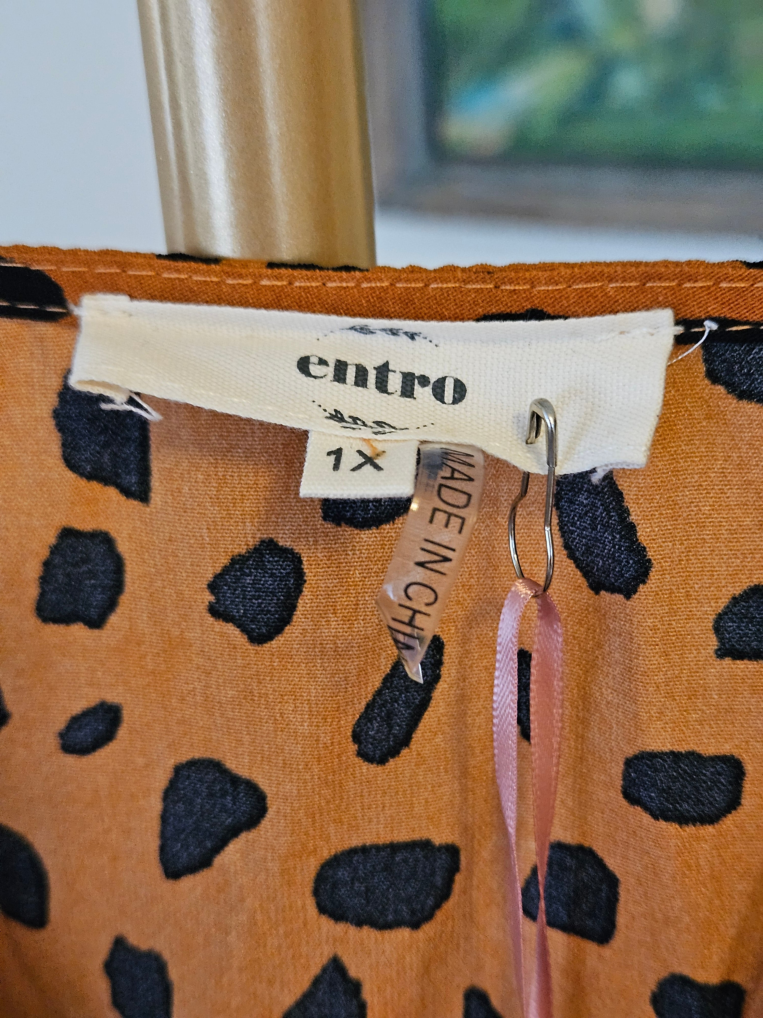 Entro Brown Leopard Print Top Sz 1X