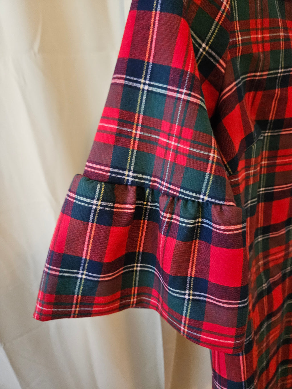 Vineyard Vines Red Green Plaid Bell Sleeve V-Neck Dress Size 0