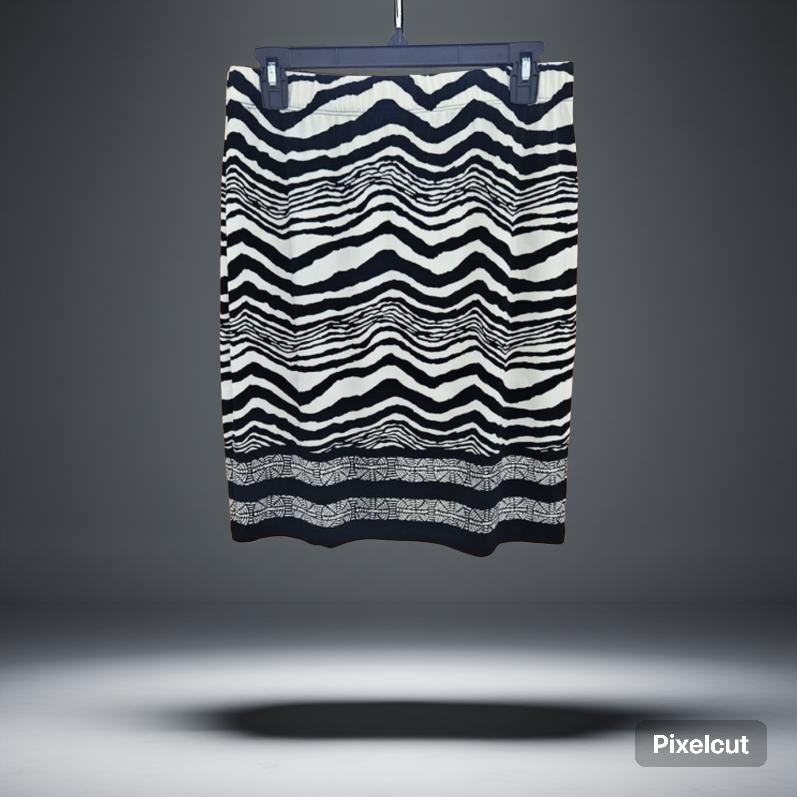 Chico's Blk & White Pull-on Elastic Waist Skirt Size 1 (US SZ 8)