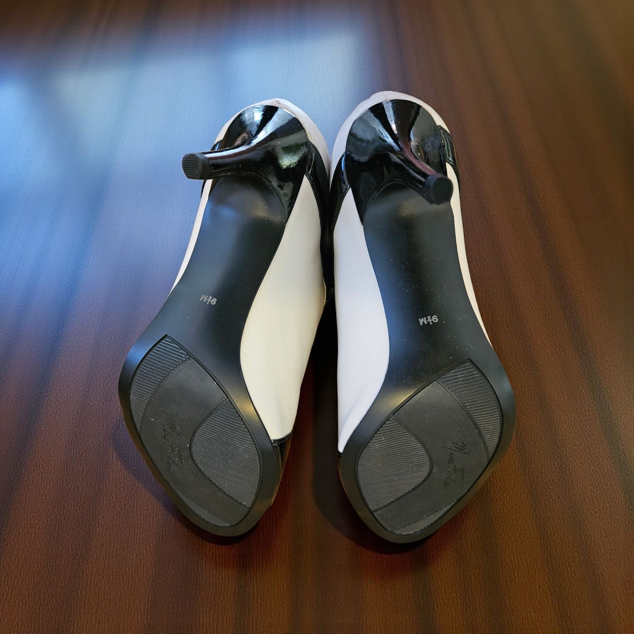 Marc Fisher Preloved Black and Cream Ankle Booties Sz 9.5M