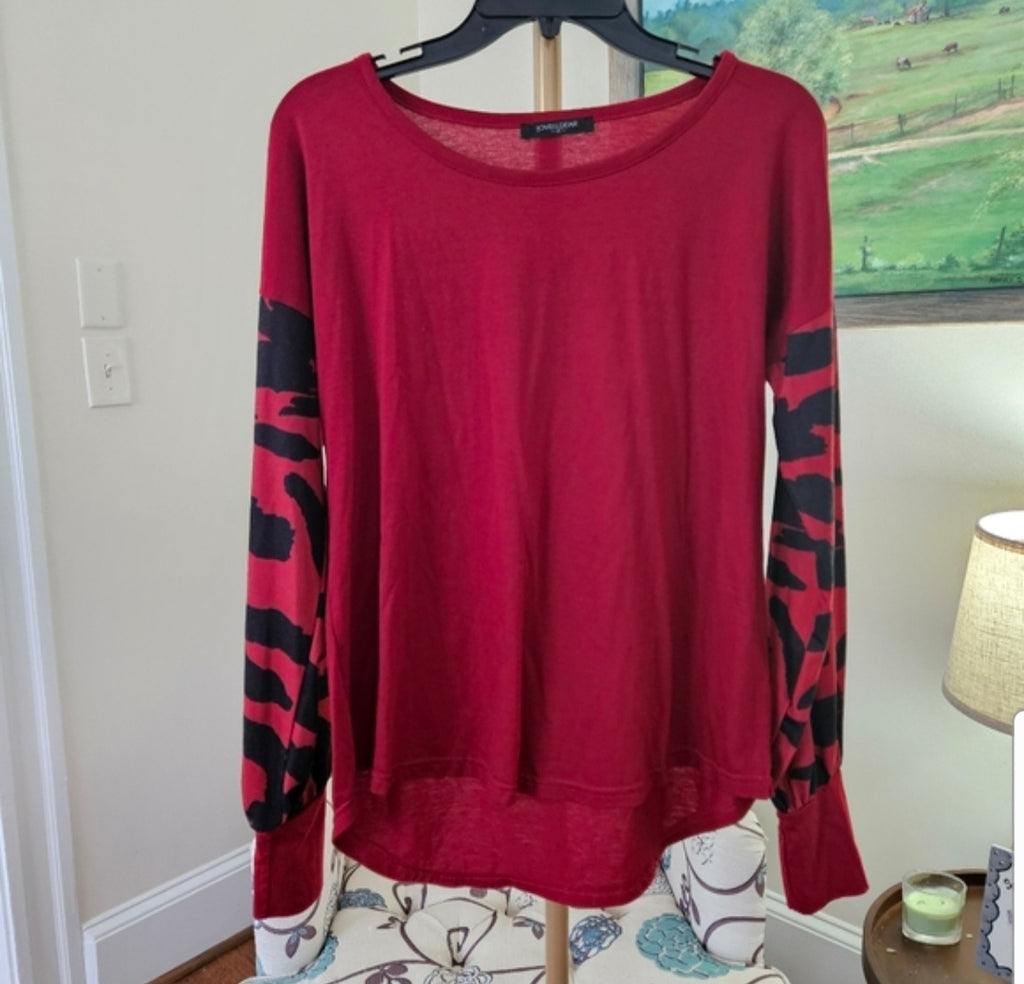 LoveU.Dear Deep Red and Black Long Sleeve Asymmetrical Blouse Sz Sm