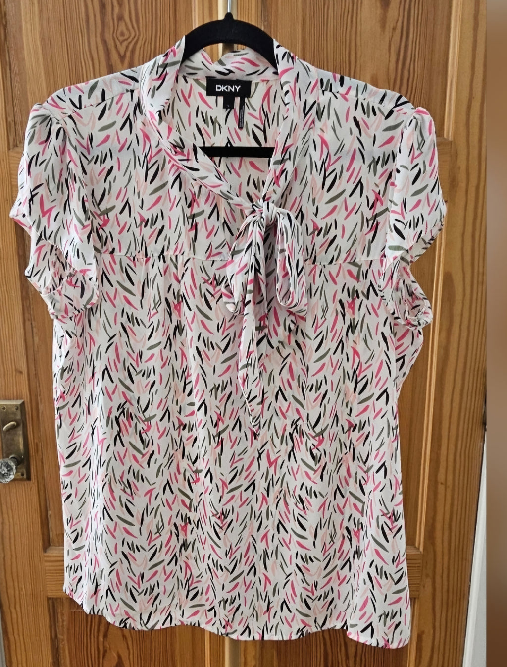 DKNY Abstract Tie Neck Cap Sleeve Blouse Size Large