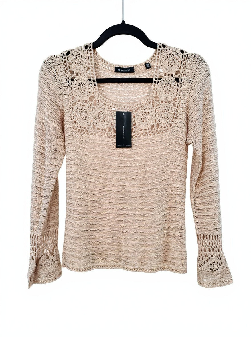 NWT BCBG MAXAZRIA Fine Crochet Goldtone Longsleeve Sweater w/Bell Sleeves Size M