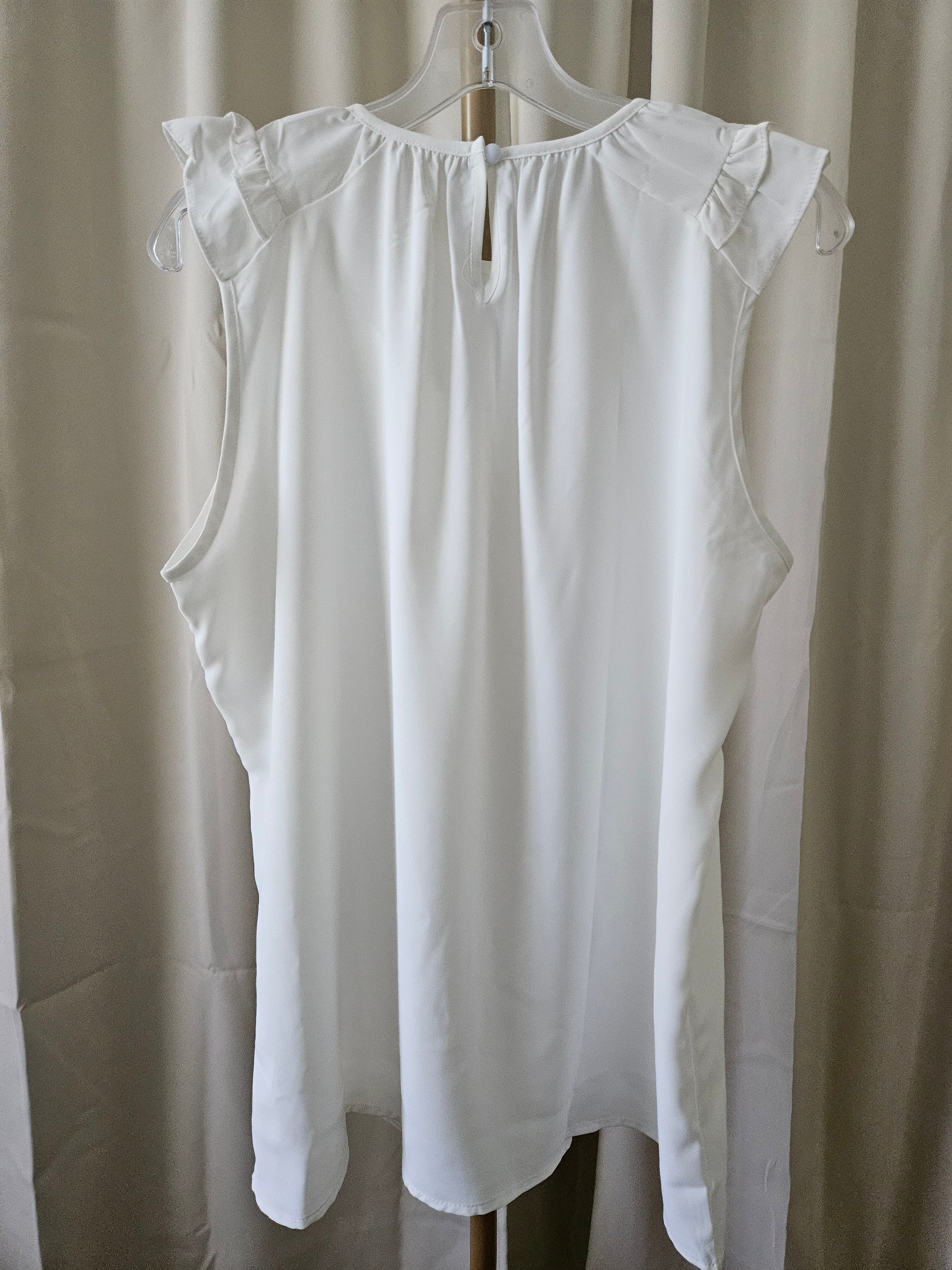 Wholesalesir – Delicate White Ruffle Neck Sleeveless Blouse