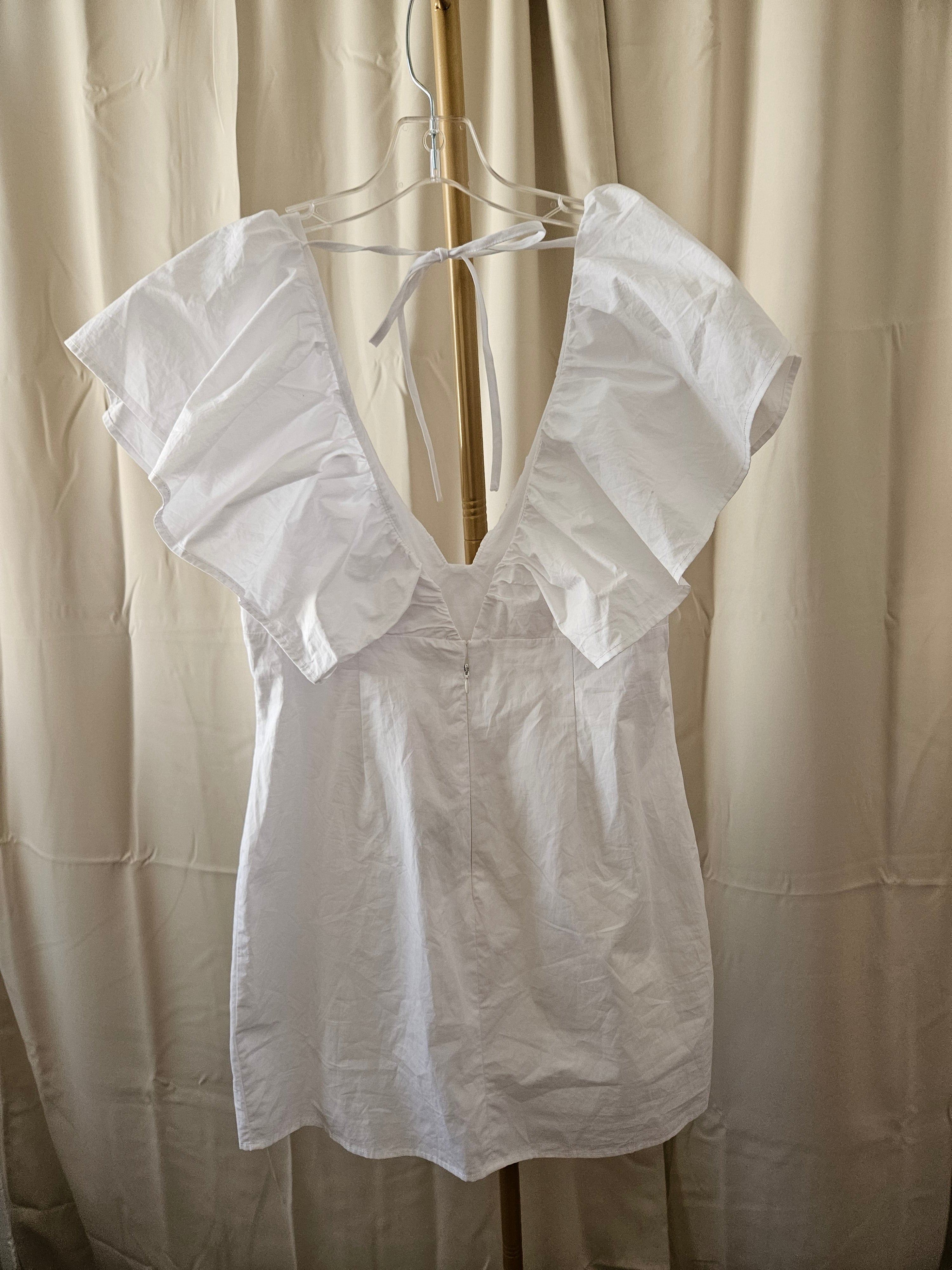 LeLis Crisp White Mini Dress – NWT – Size Large