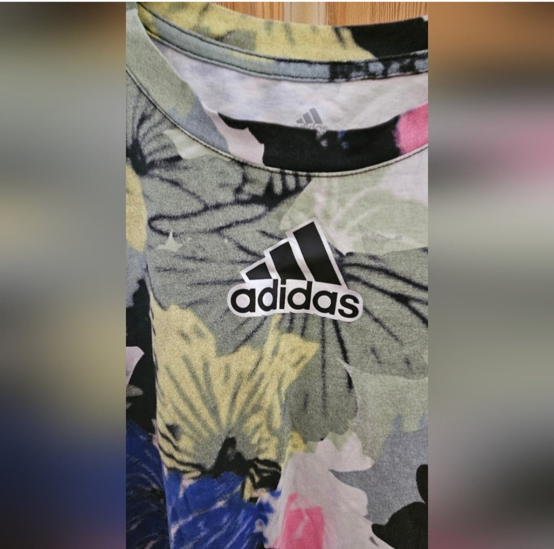 Adidas Cropped Tie Dyed Tshirt Size Small