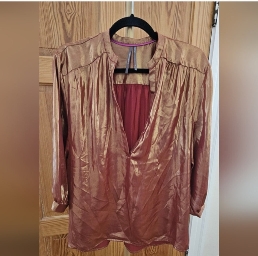 Anthropologie  Copper Metallic Shimmer Top Size Medium