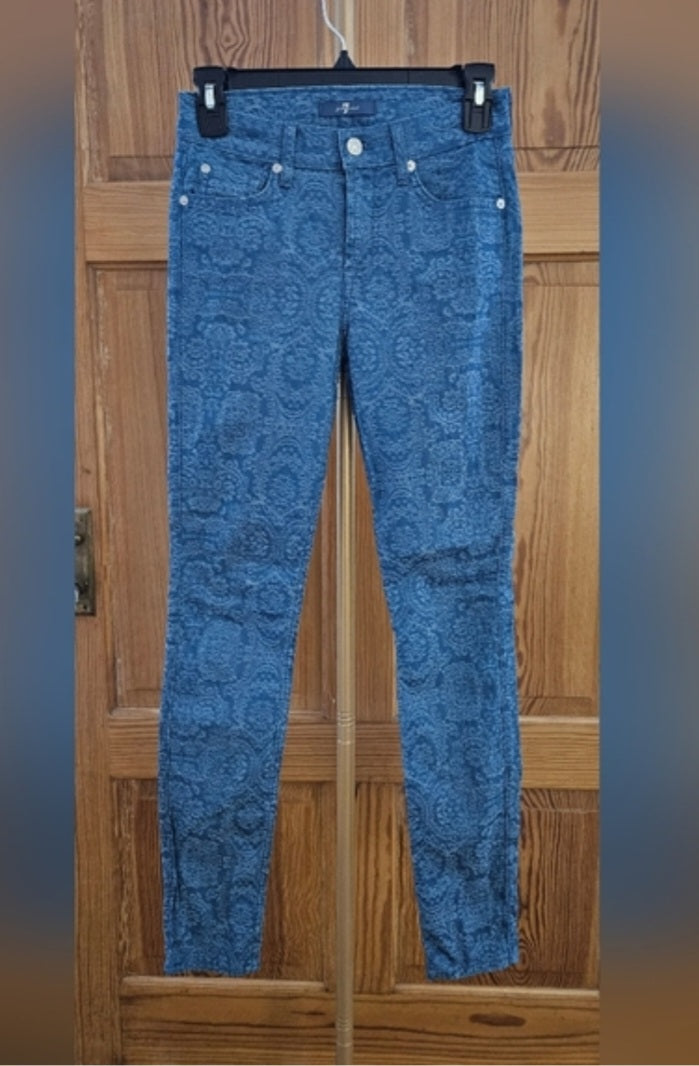 7 For All Mankind Scroll Design Skinny Jeans Size 24 Inseam 28 in