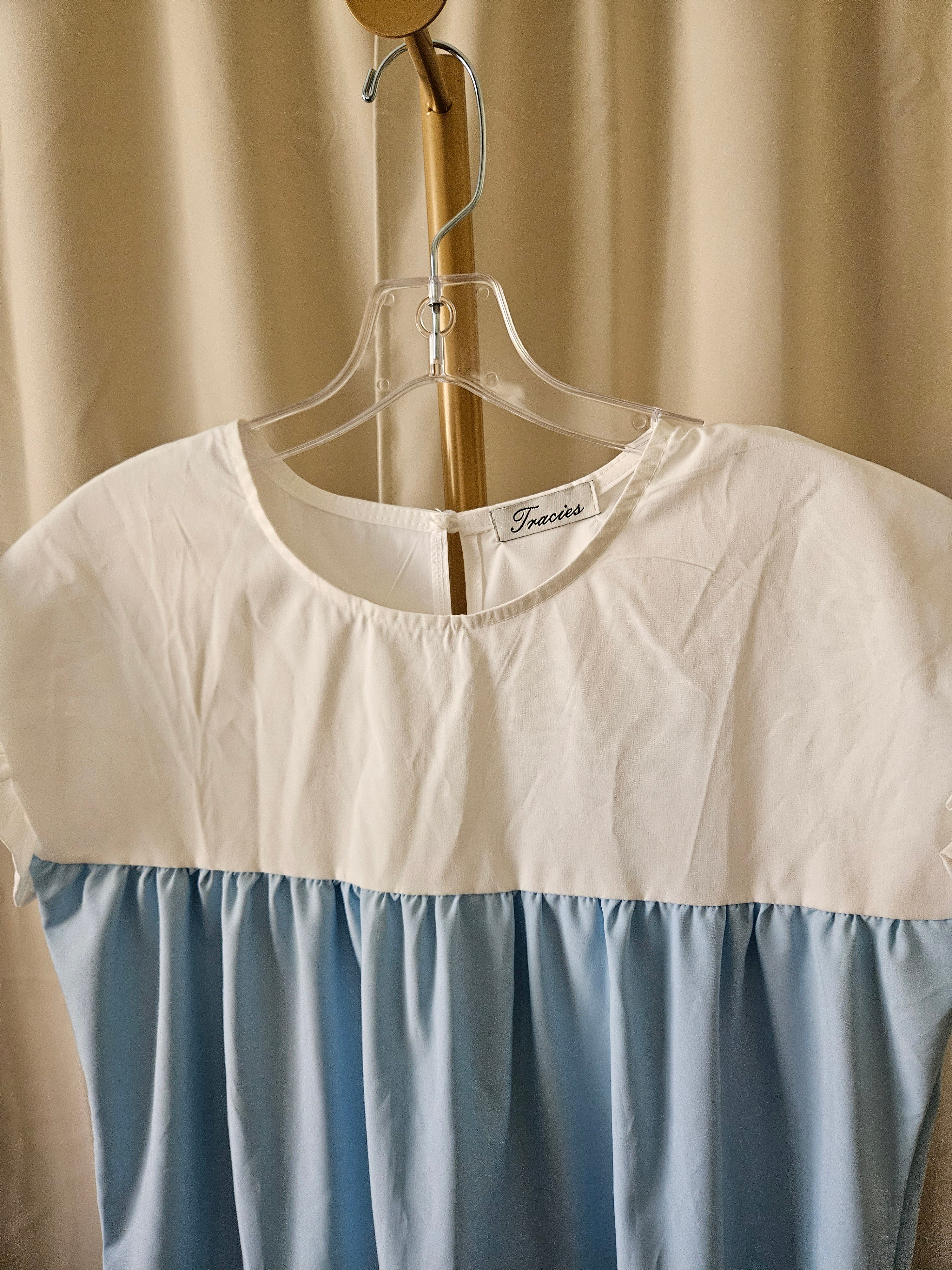 Tracies Blue & White Tiered Flowy Dress Keyhole Back Size Small