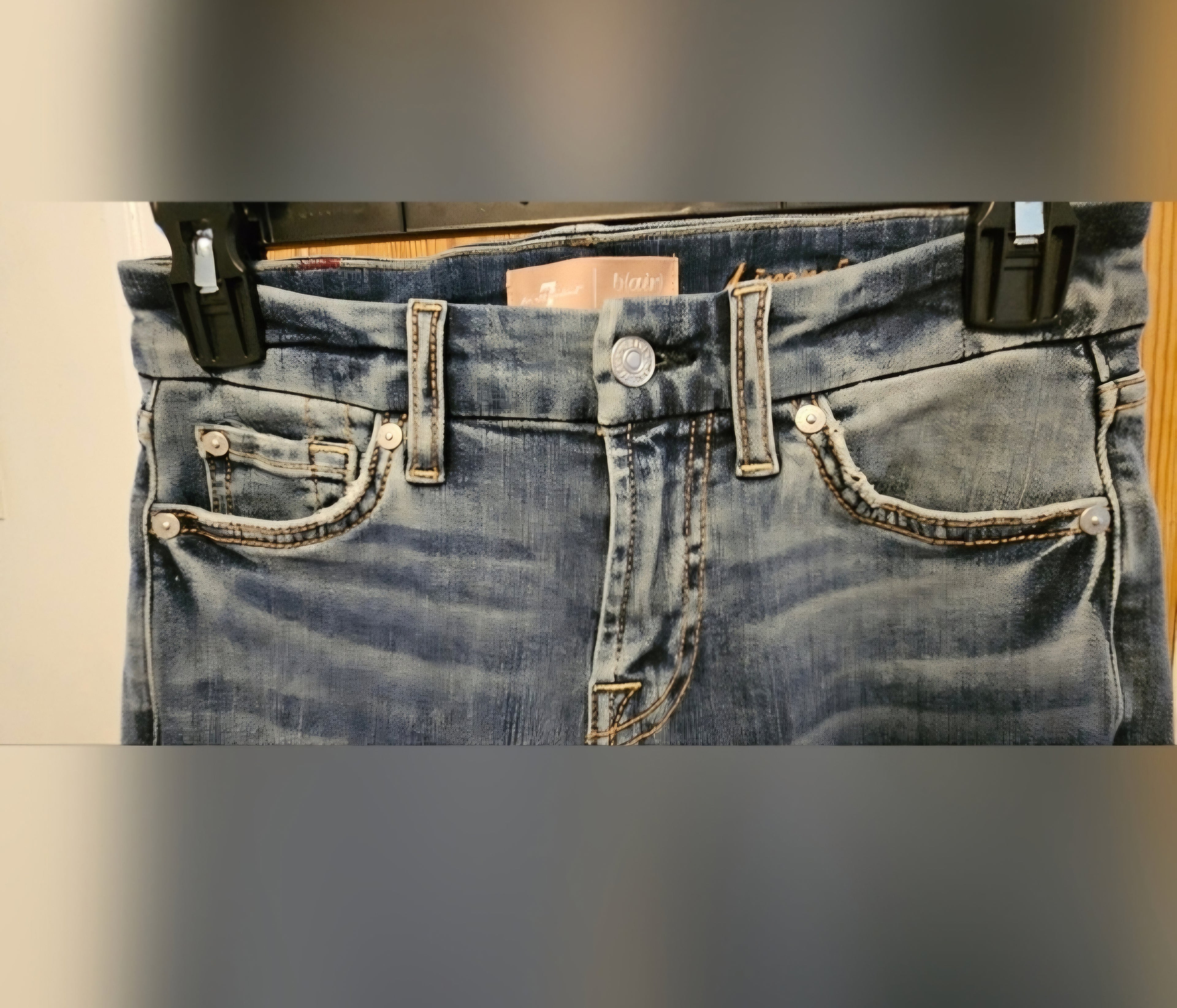 7 For All Mankind b(air) Authentic Jeans Size 26.