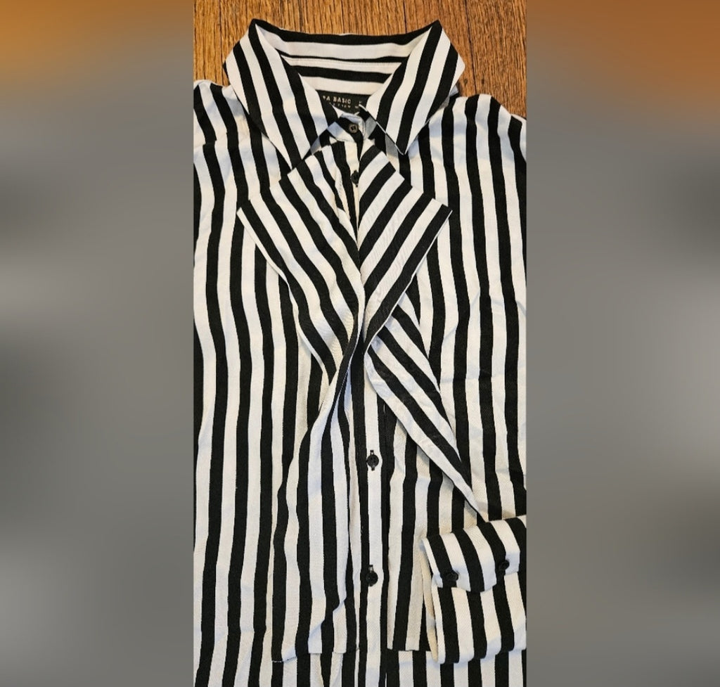 Zara Basic Blk & White Striped Wide Cuff Button Up Blouse Size Medium