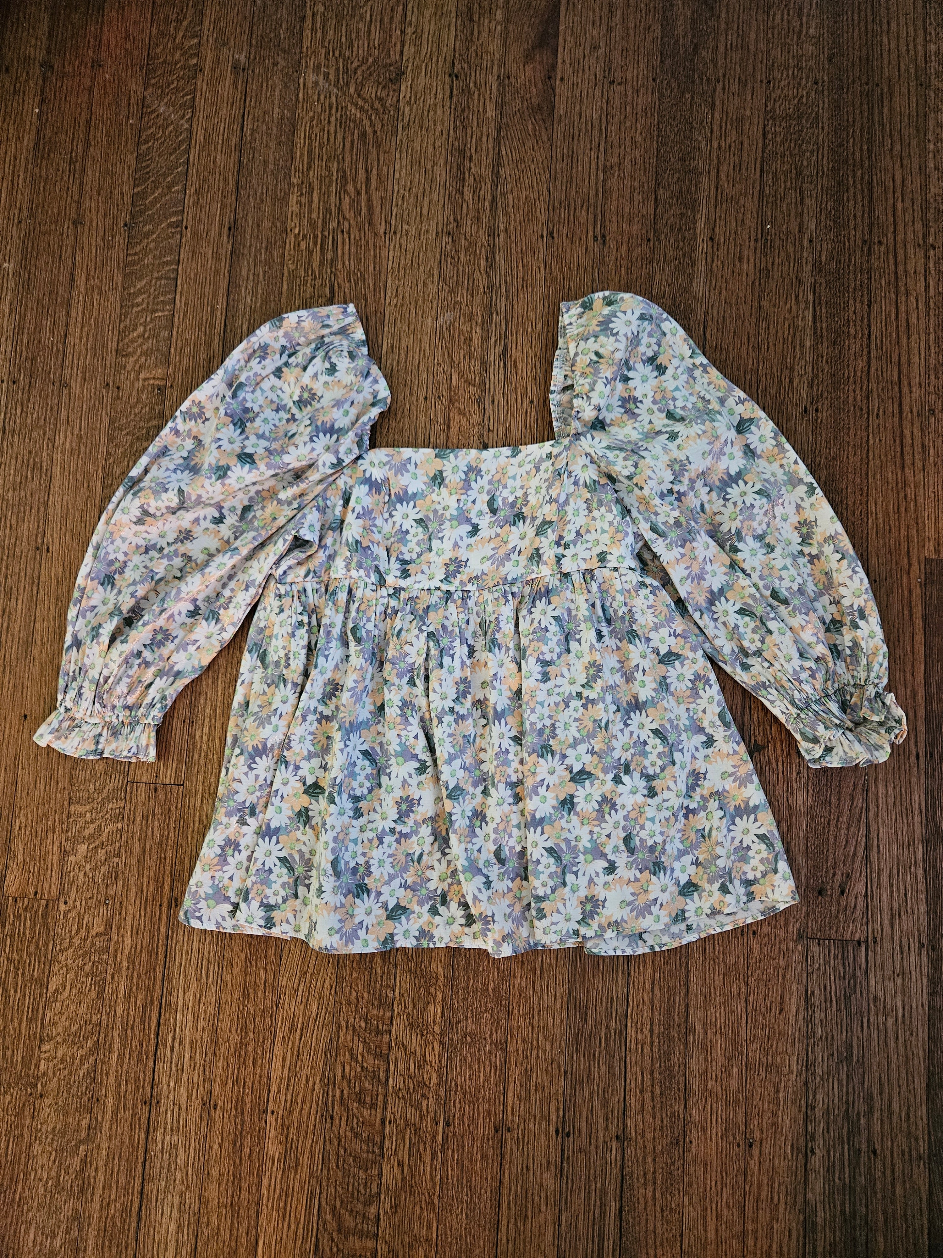 Storia Floral Blouse with Puff Sleeves & Shimmer Accent Sz Sm
