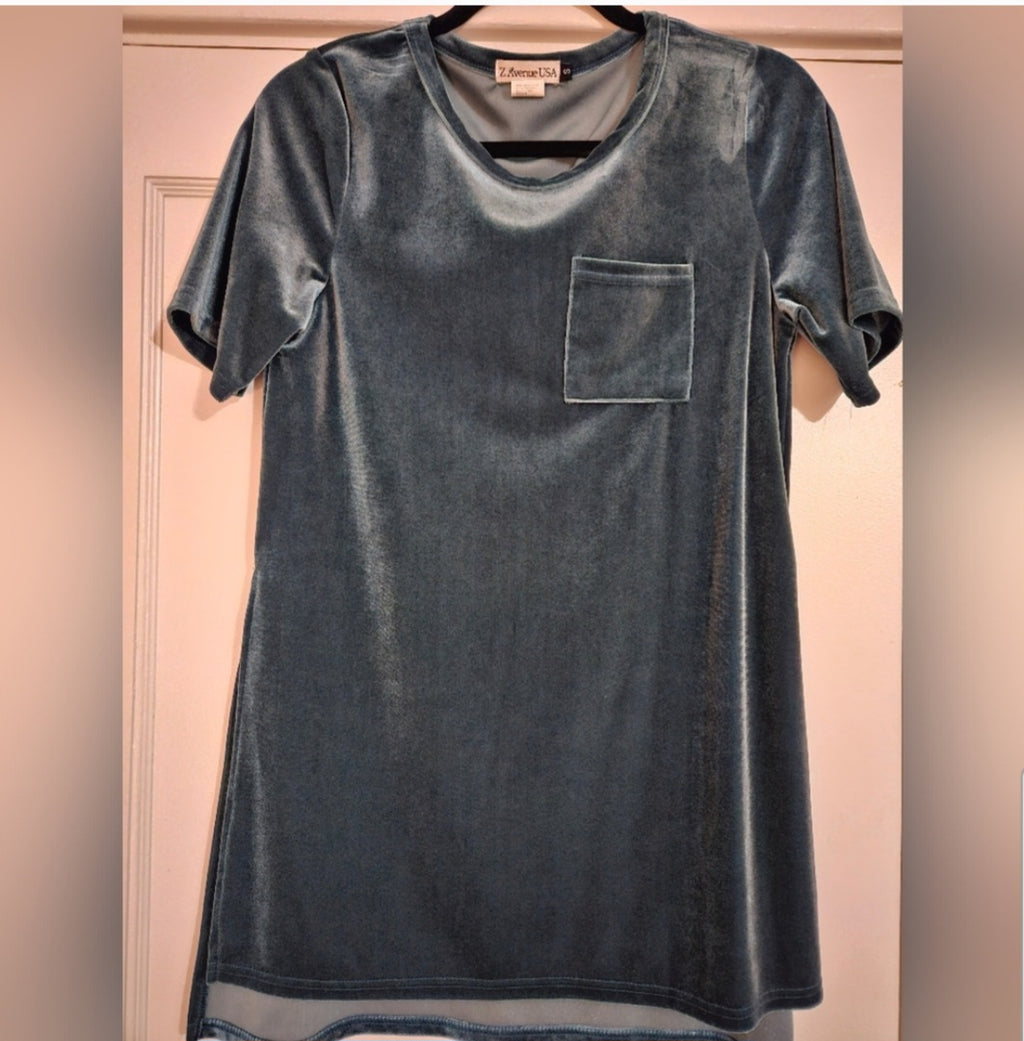 Velvet Blue Gray Tunic, Brand Z Avenue. Asymmetrical Hemline. Size Small