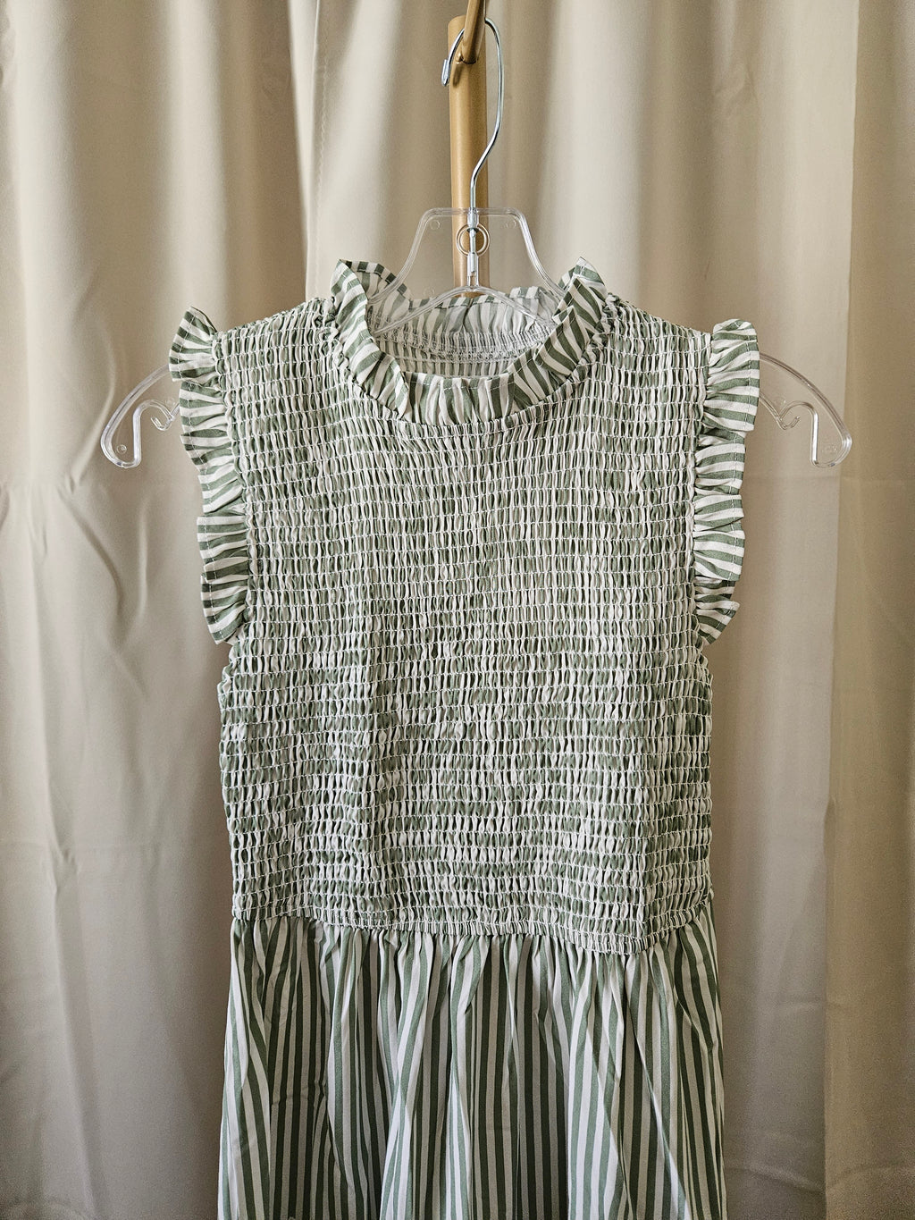 Rosa Clothing Green & White Smocked Maxi Dress 🌿