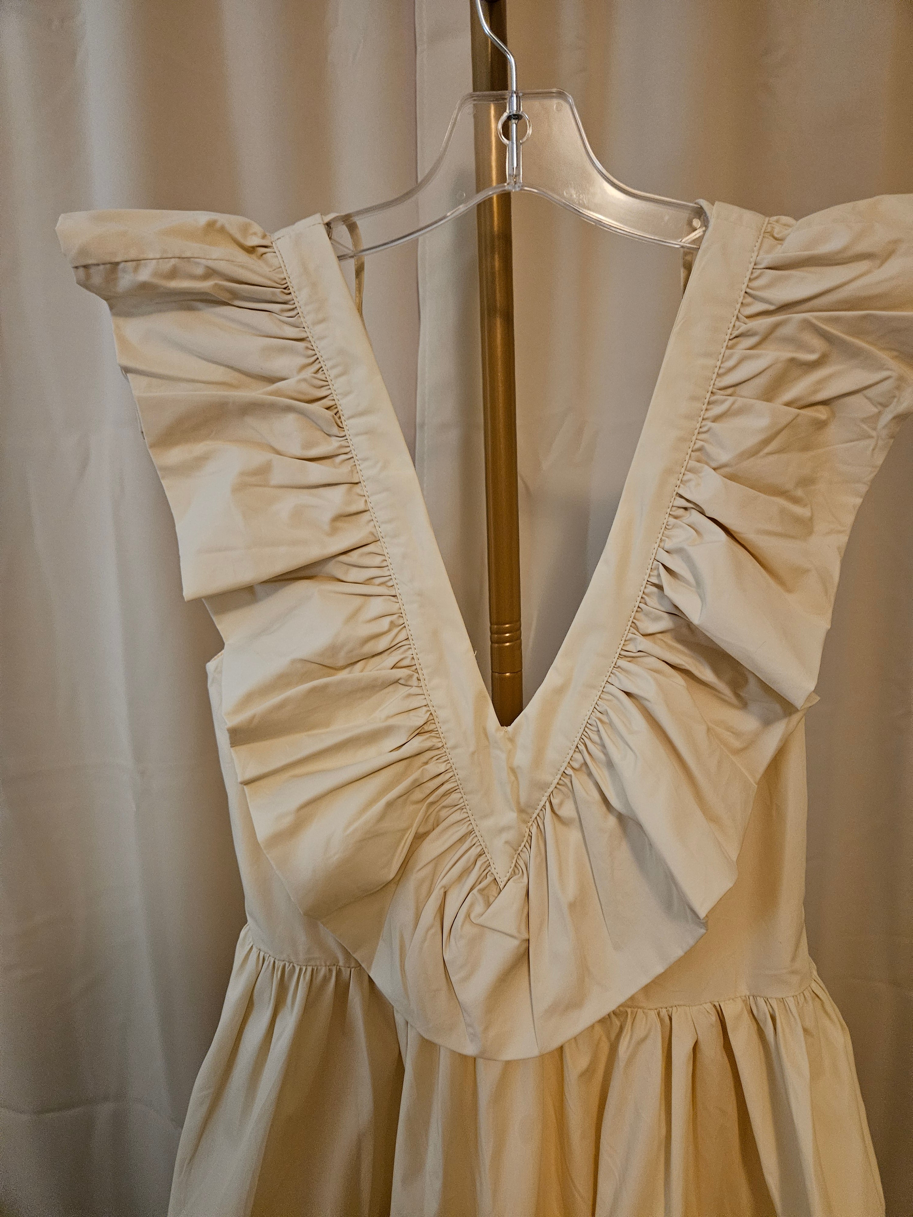 Twenty Ten Cream Flutter Sleeve Open Back Dress 🌸