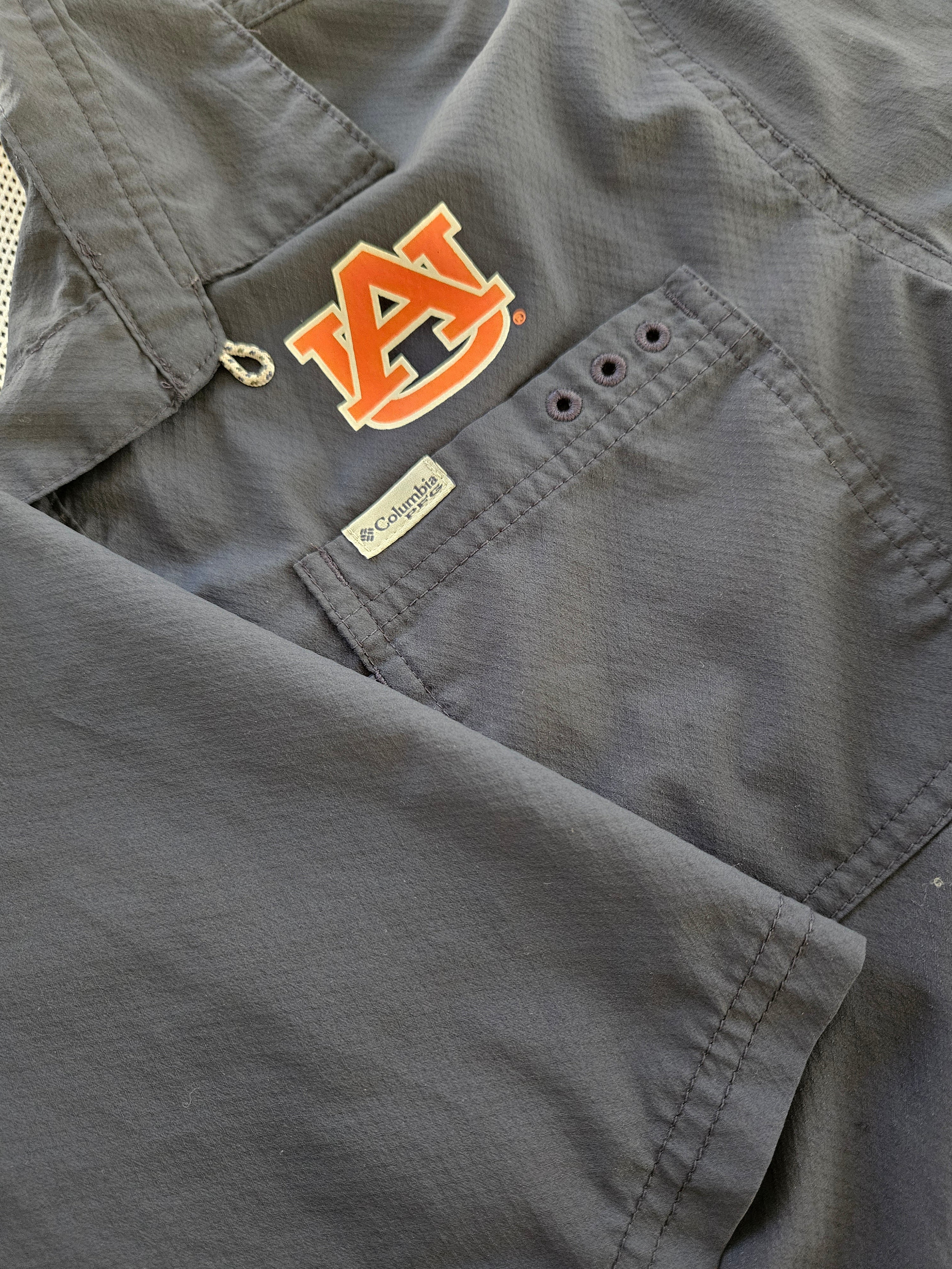 Columbia Dark Blue Auburn Tigers Casual Button Down Shirt Sz Med