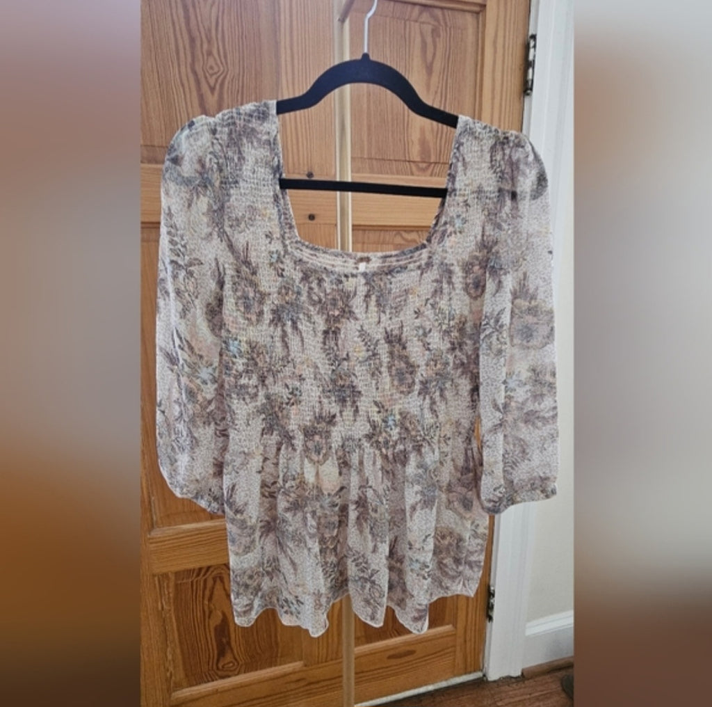 Free People Romantic Floral Chiffon Blouse Size Medium