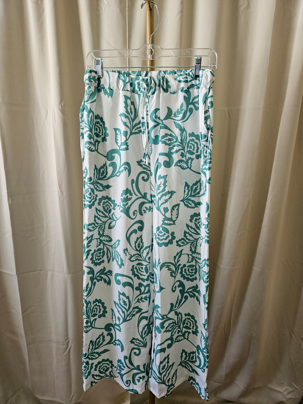 Rosa Clothing 2PC Set – Green & White Pattern