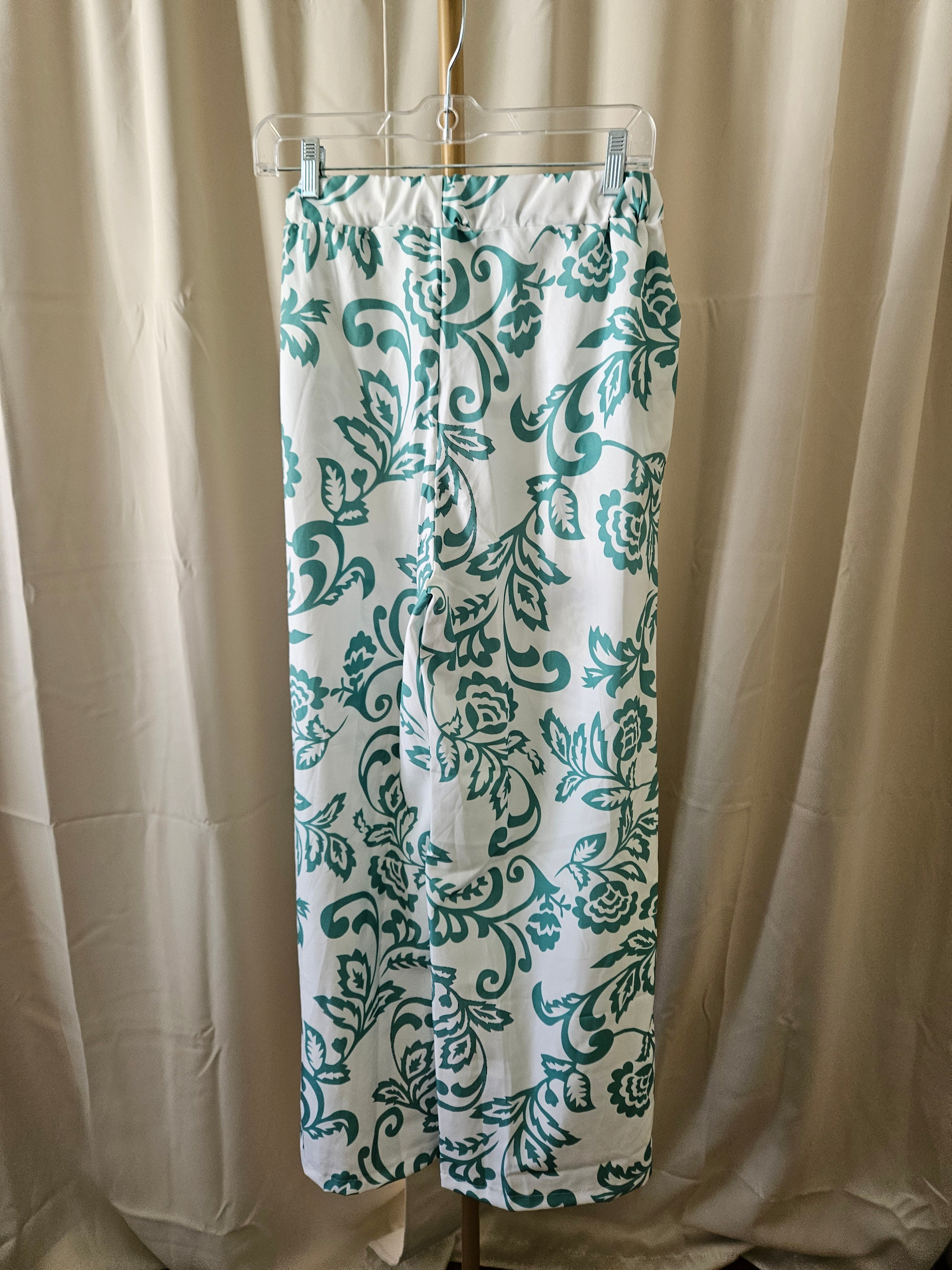 Rosa Clothing 2PC Set – Green & White Pattern
