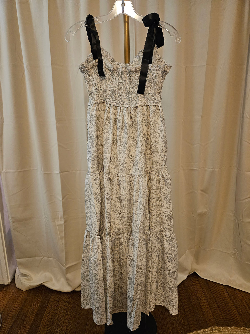 J.NNA Floral Black & Cream Empire Waist Maxi Dress
