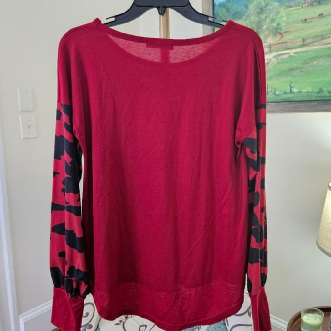 LoveU.Dear Deep Red and Black Long Sleeve Asymmetrical Blouse Sz Sm