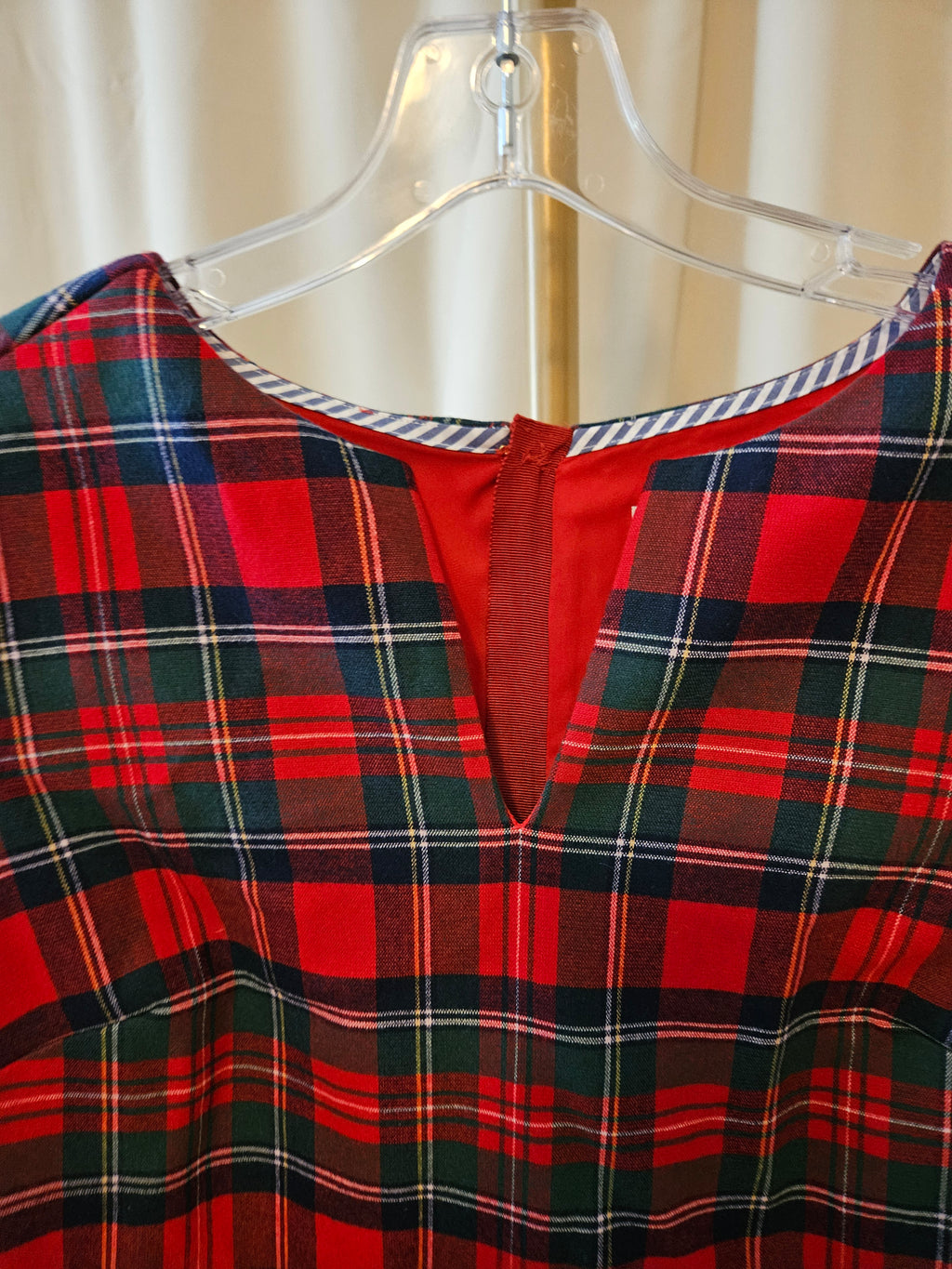 Vineyard Vines Red Green Plaid Bell Sleeve V-Neck Dress Size 0