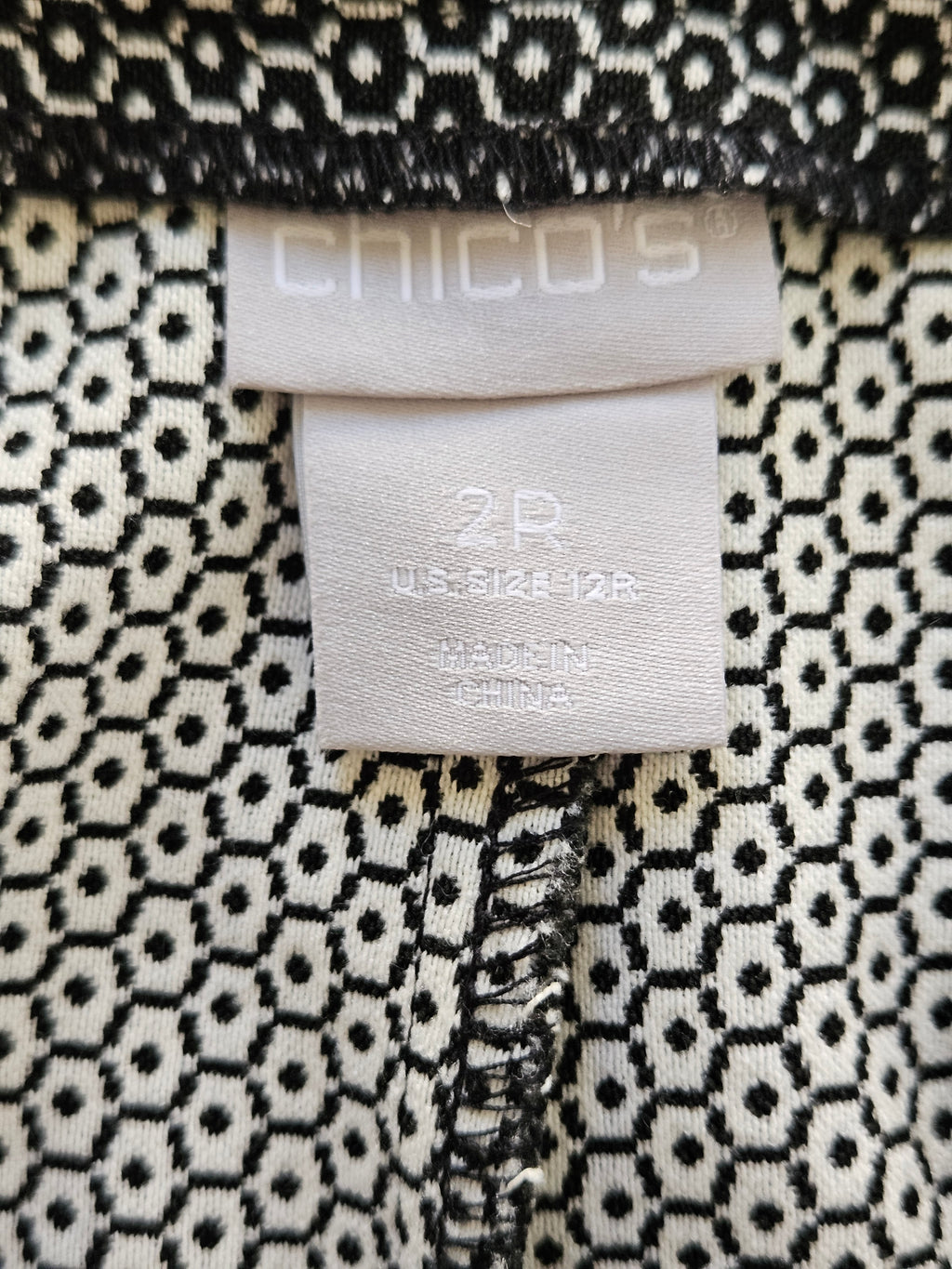 Chico's Flat Front Blk & White Pull On Pants Size 12R (2R)