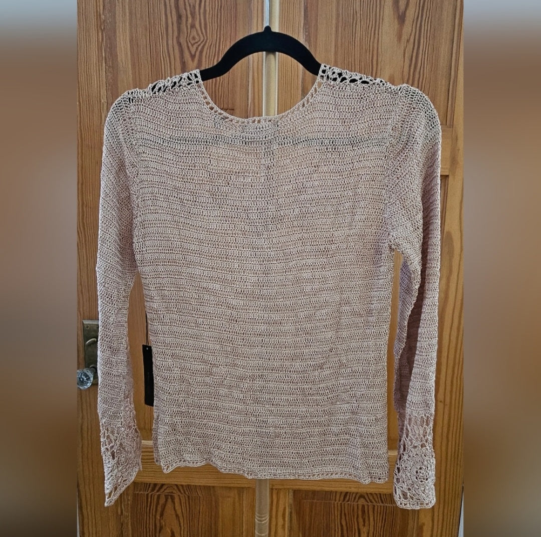 NWT BCBG MAXAZRIA Fine Crochet Goldtone Longsleeve Sweater w/Bell Sleeves Size M