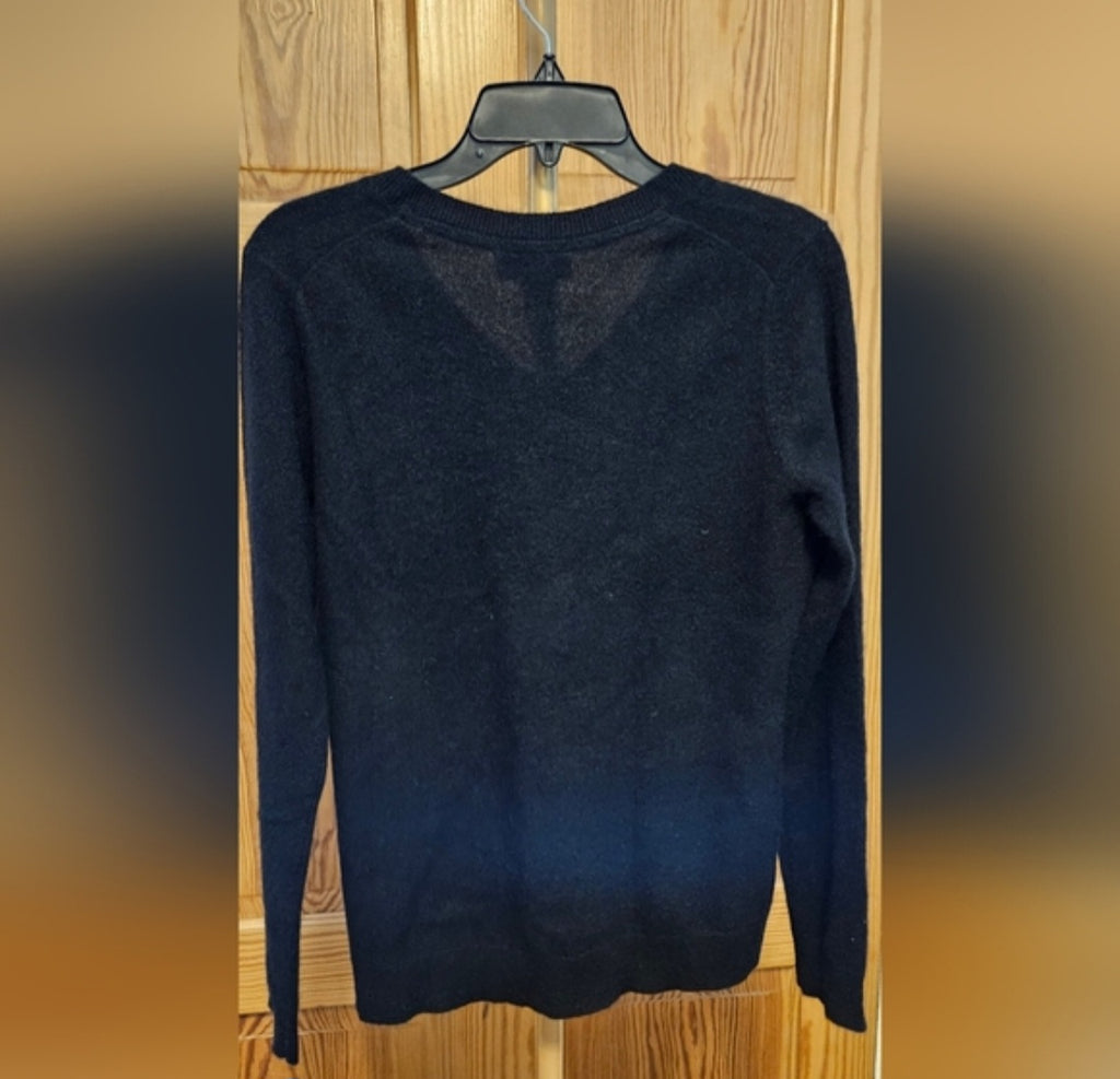 Charter Club 100% Cashmere Vneck Sweater Size Medium