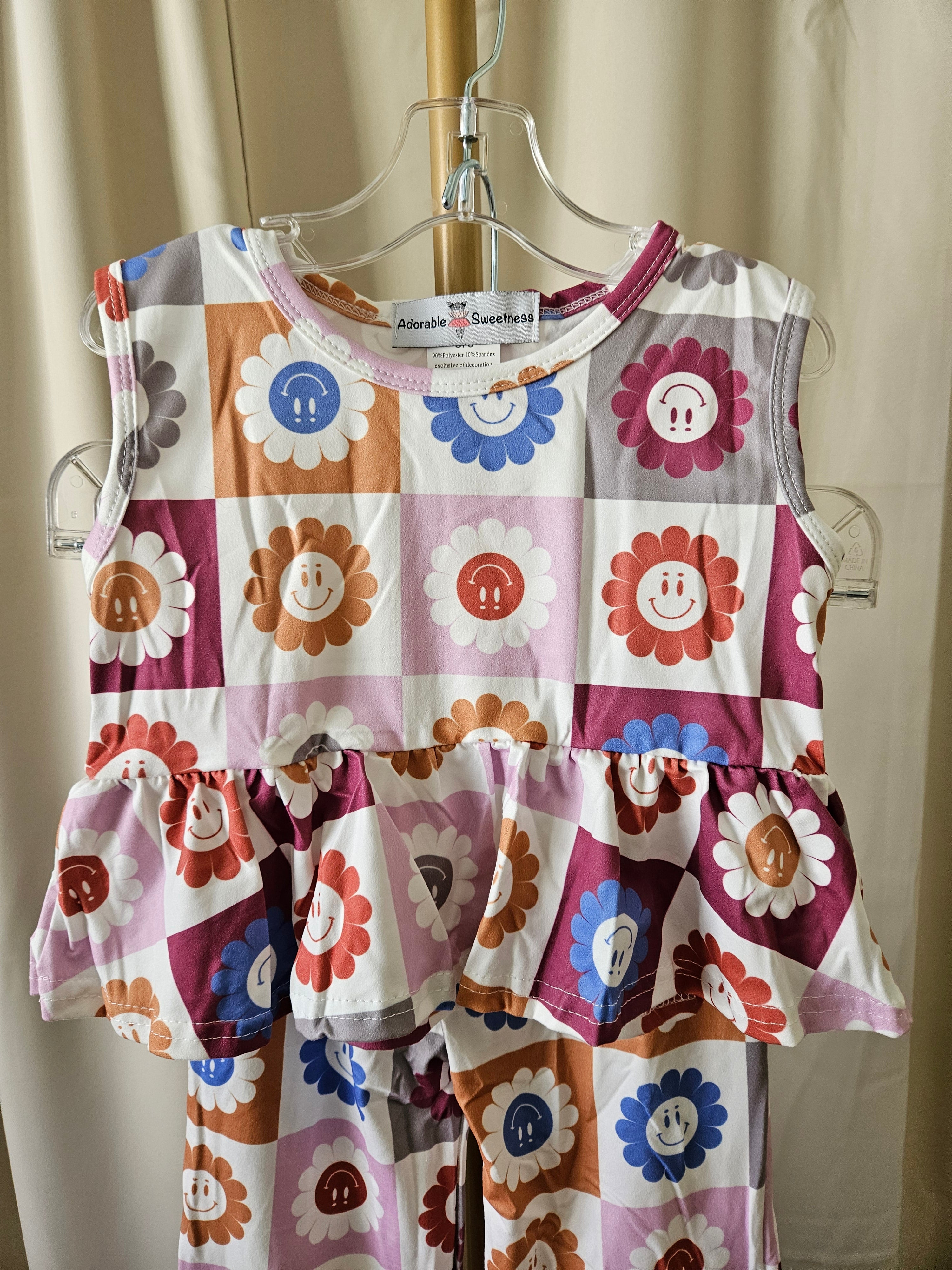 Adorable Sweetness 2-Pc Daisy & Smiley Hippie Outfit Cropped Swing Top & Flare Pants Girls