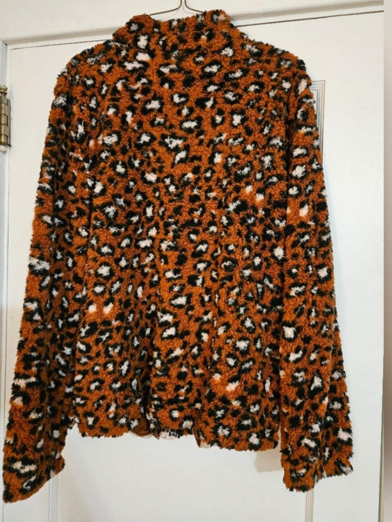 Gingerly Rust & Black Leopard Plush Pullover Black Size Sm/Med