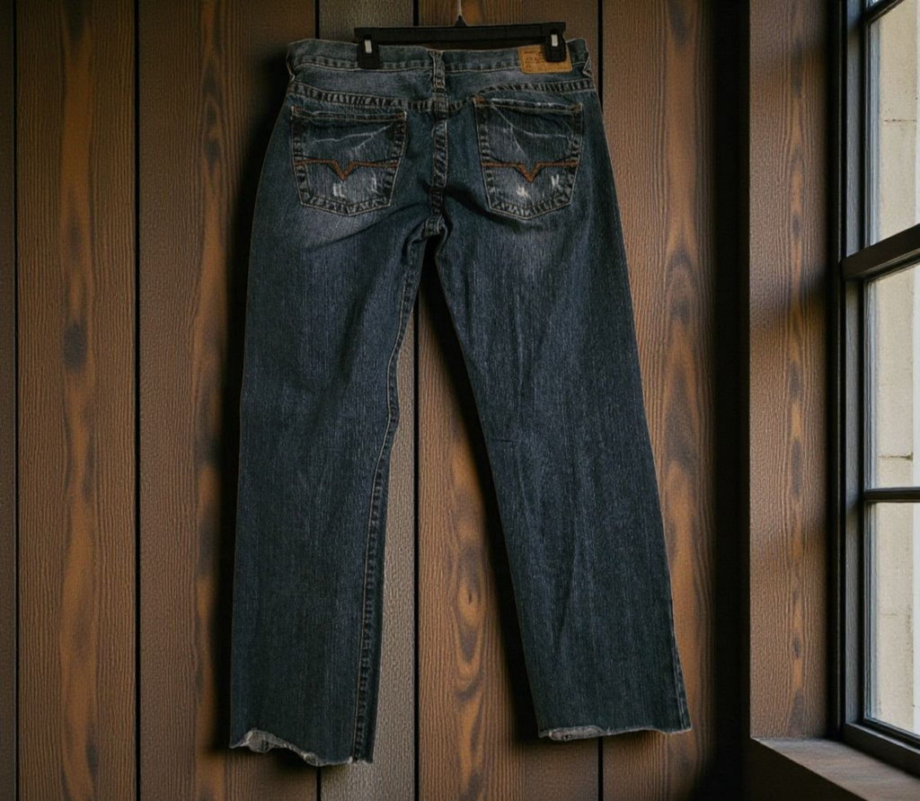 Guess Men's Button fly Jeans Size 34.