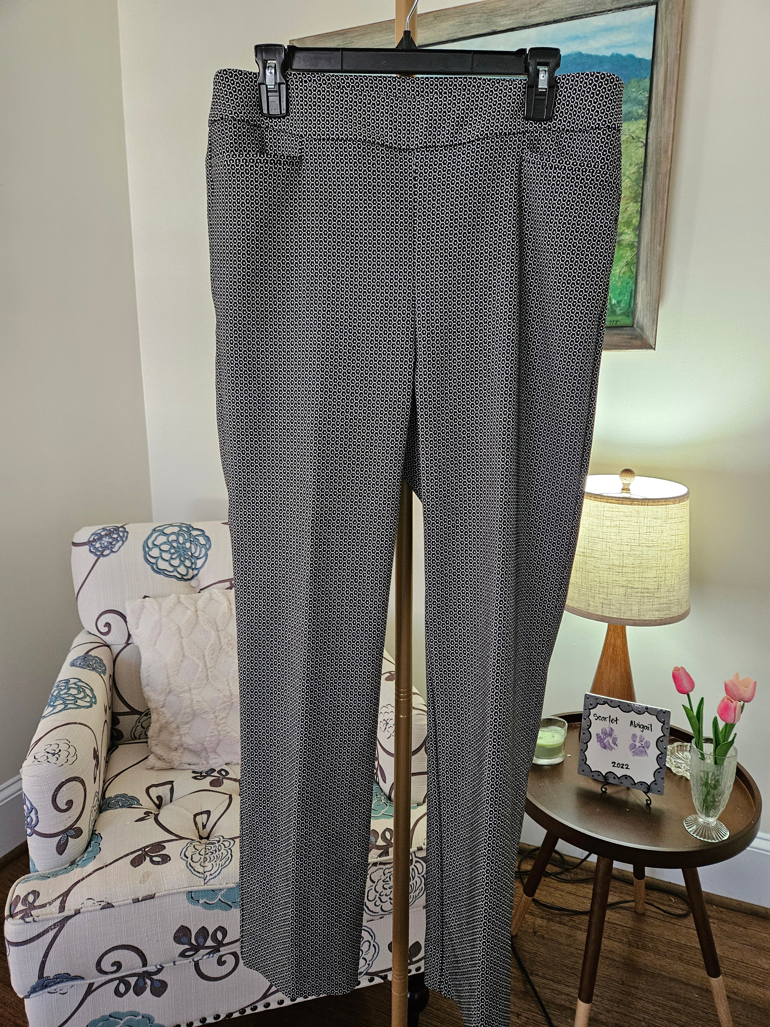 Chico's Flat Front Blk & White Pull On Pants Size 12R (2R)