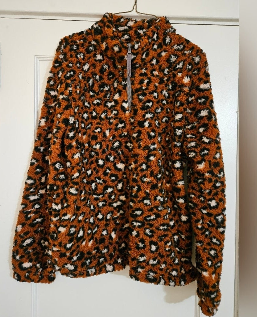 Gingerly Rust & Black Leopard Plush Pullover Black Size Sm/Med